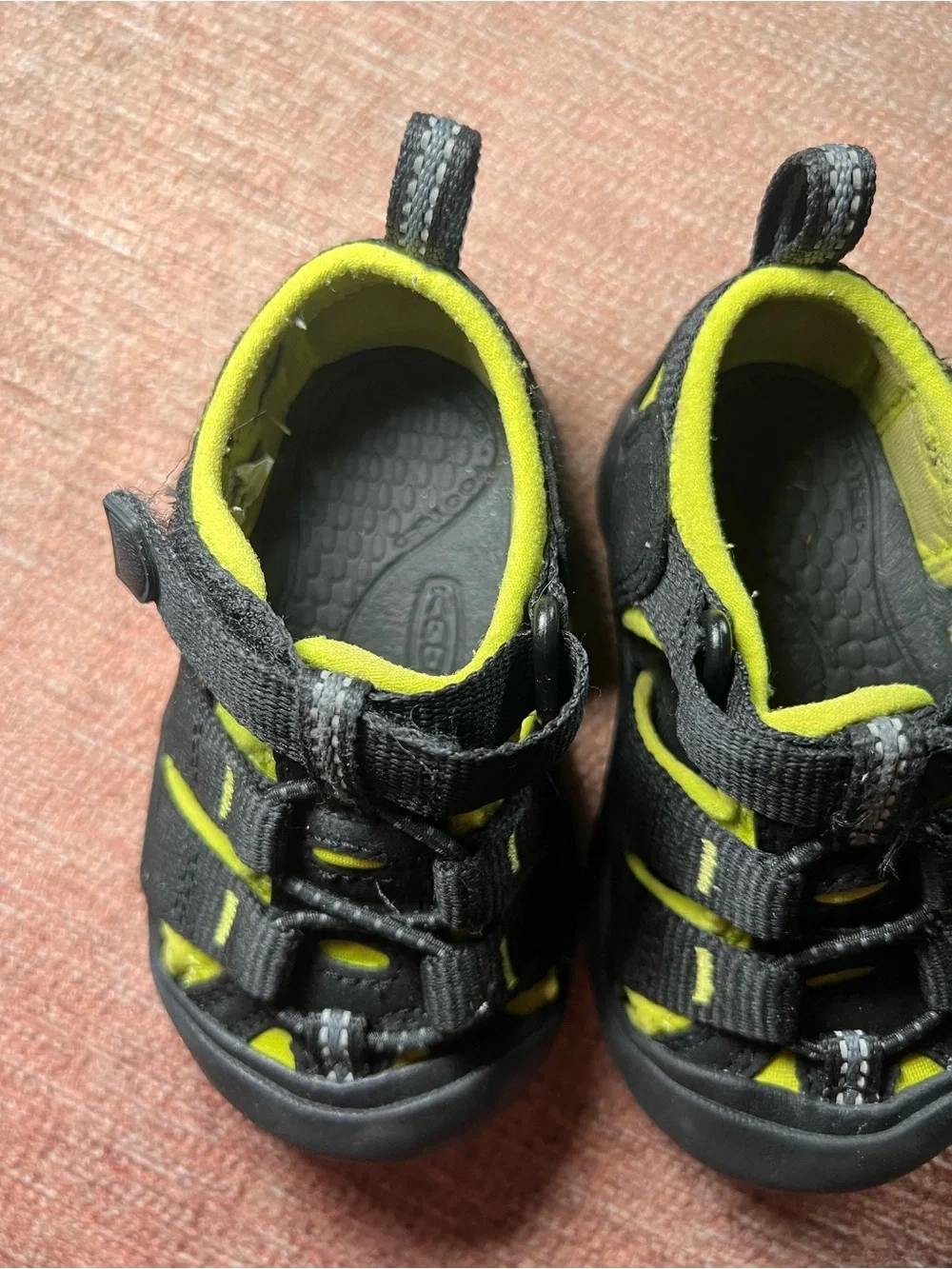 Keen infant toddler size 5 water summer sandals closed toe kids shoes